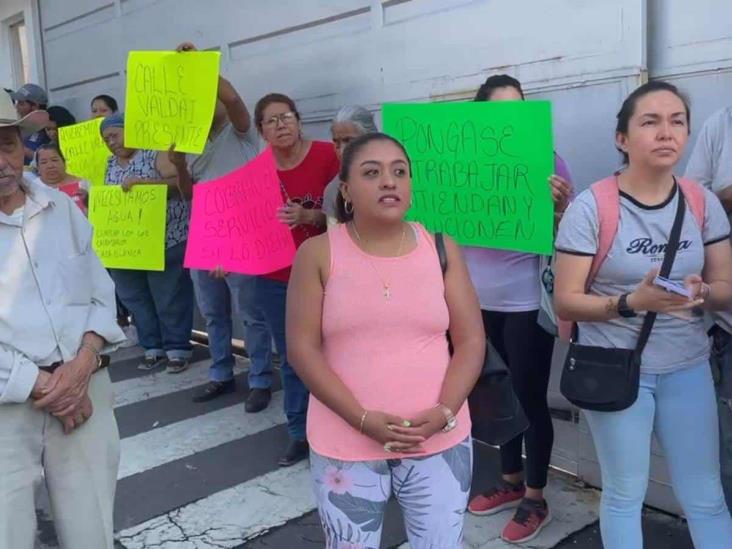 Ya no hay agua ni en las tiendas en Xalapa: vecinos de Casa Blanca
