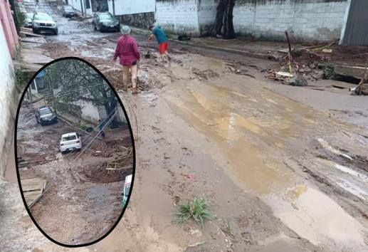Constructora deja batidero de lodo en colonia Emiliano Zapata de Xalapa
