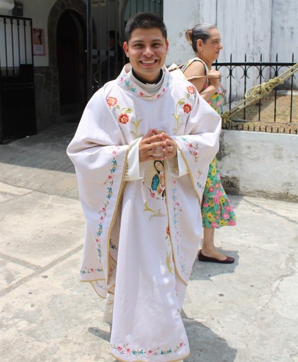 Reynaldo Rivera Morales oficia su primera misa en su natal Misantla