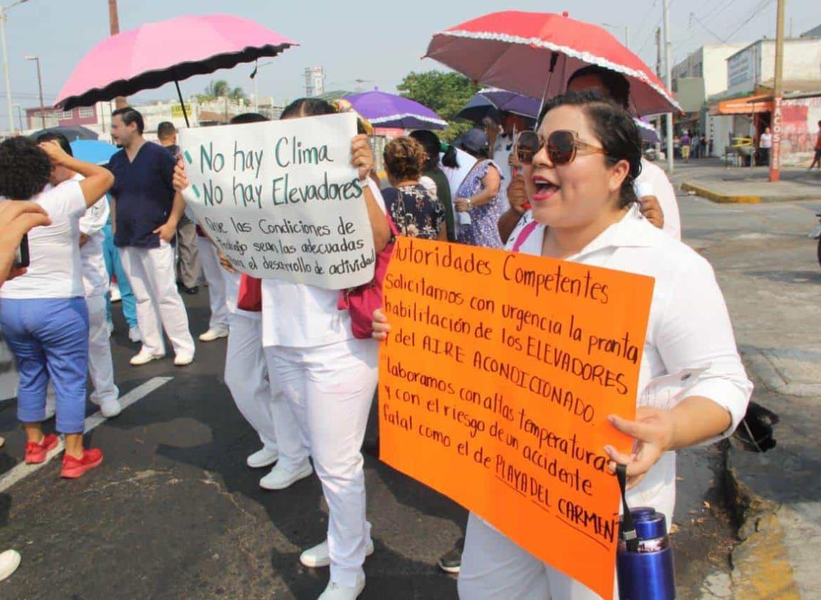 La Jiribilla: Protestas y calor: El nuevo clima laboral en el IMSS de Veracruz