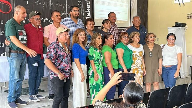 Asumen nueva dirigente en el mercado Poza Rica