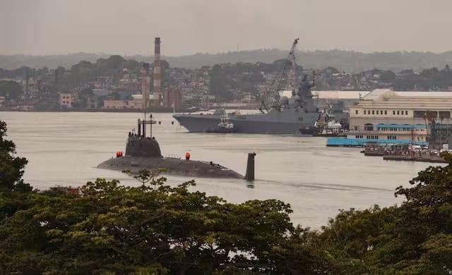 Submarino nuclear ruso arriba al puerto de La Habana, Cuba | VIDEO