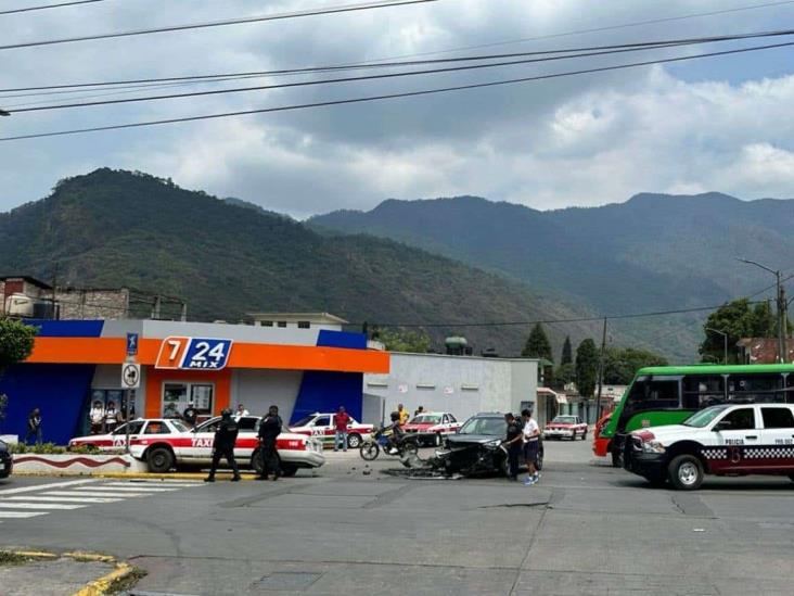 Accidente en límites de Río Blanco y Nogales deja 2 lesionados