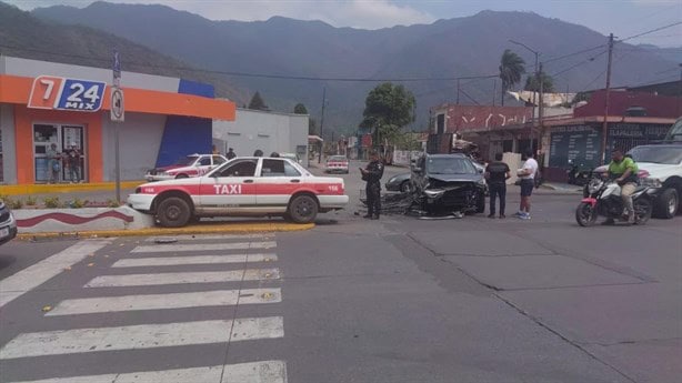 Accidente en límites de Río Blanco y Nogales deja 2 lesionados