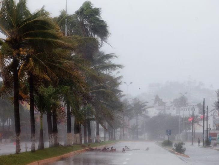 ¿Hay dos posibles huracanes en formación en el Atlántico? esto es lo que sabemos