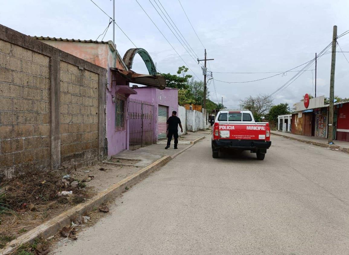 Sujeto causa temor en Villa Cuichapa tras amenazarlos con un cuchillo