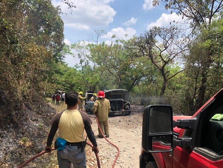 Tras robo frustrado, incendian camioneta de Pepsi en Misantla; ¿qué ocurrió?