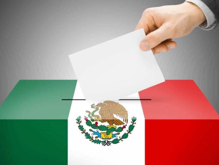 Renacimiento mexicano: El teatro de la política