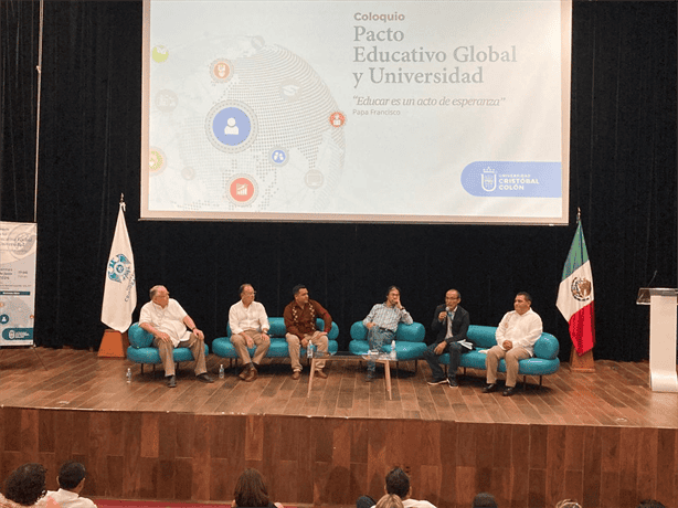 Realiza UCC Coloquio Pacto Educativo Global y Universidad