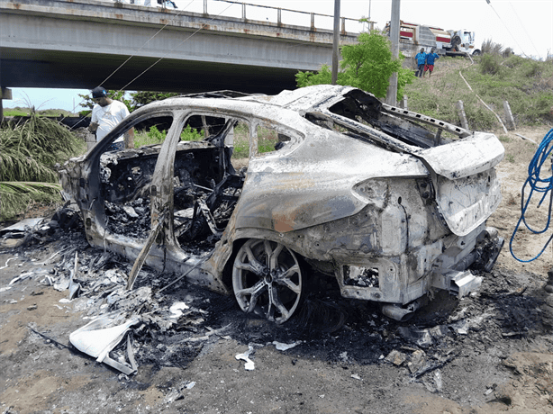 Tres jóvenes sobreviven a accidente en puente El Jiote: Fueron rescatados por una valiente mujer