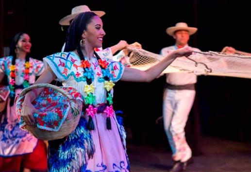 Ballet Folklórico de la UV, una opción para celebrar a papá