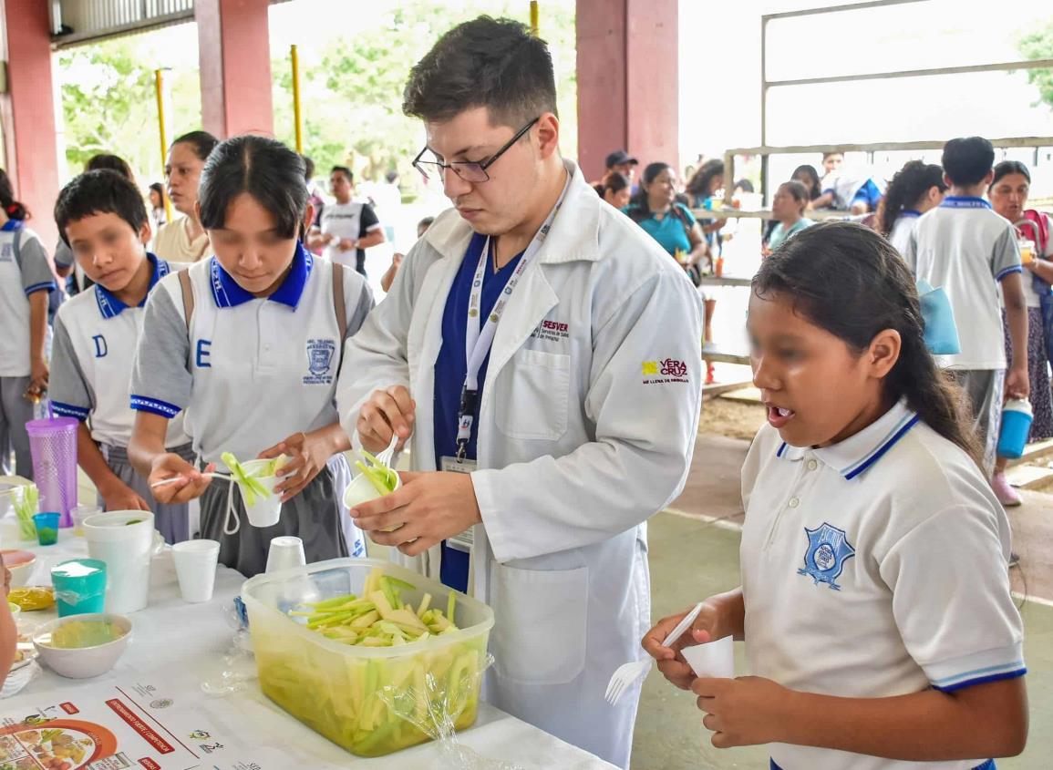 Fomentan ‘Alimentación y Activación Física’ entre estudiantes y padres de familia