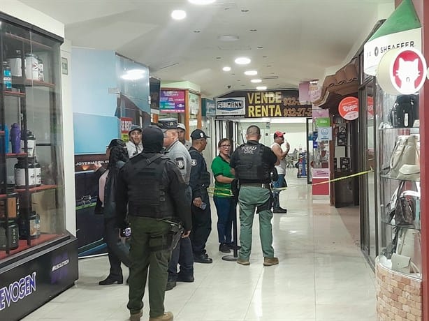 Falsa alarma de balacera en plaza de Boca del Río movilizó a la policía | VIDEO