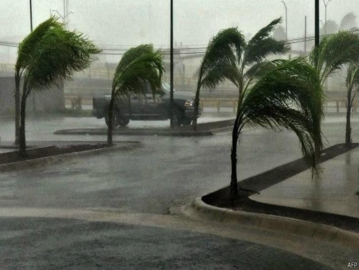 México y Estados Unidos en alerta por formación de tormenta tropical