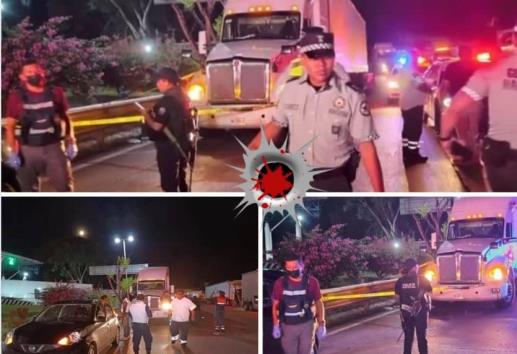 Pánico y muerte en violento asalto masivo en autopista del sur de Veracruz