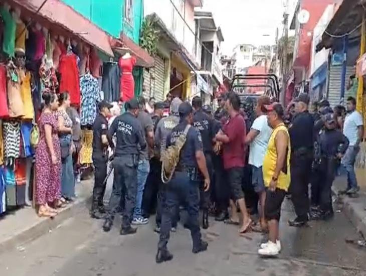 Detienen a 5 policías de San Andrés Tuxtla tras protesta por muerte de comerciante