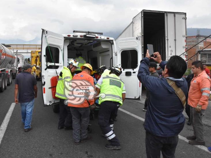 Se desata rapiña en Balastrera; trailero se estrella contra cocina económica en Nogales (+Video)