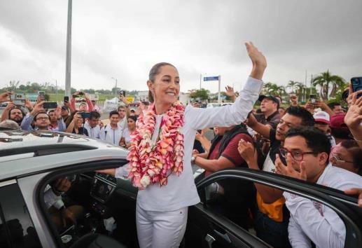 AMLO y Claudia Sheinbaum en Veracruz; inician gira de trabajo en Minatitlán (+ VIDEO)