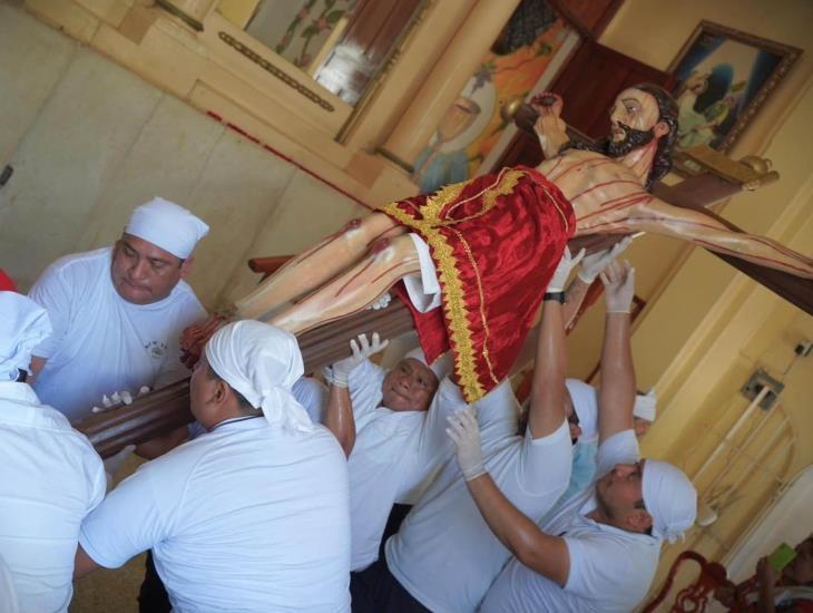 Inicia festividad en honor a la Preciosa Sangre de Cristo en Cosoleacaque