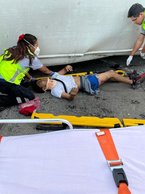 Pasajero de camión Saeta en Boca del Río termina con fractura de pelvis tras volcadura