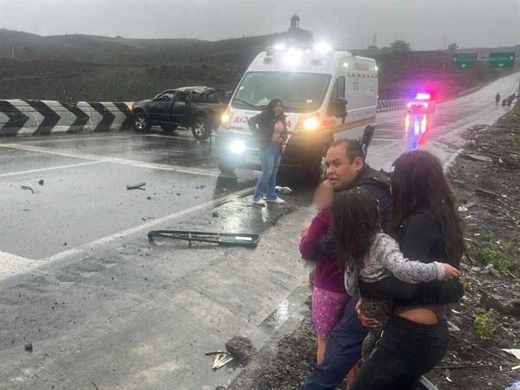 Fatal volcadura en Las Cumbres de Maltrata deja un fallecido y ocho lesionados