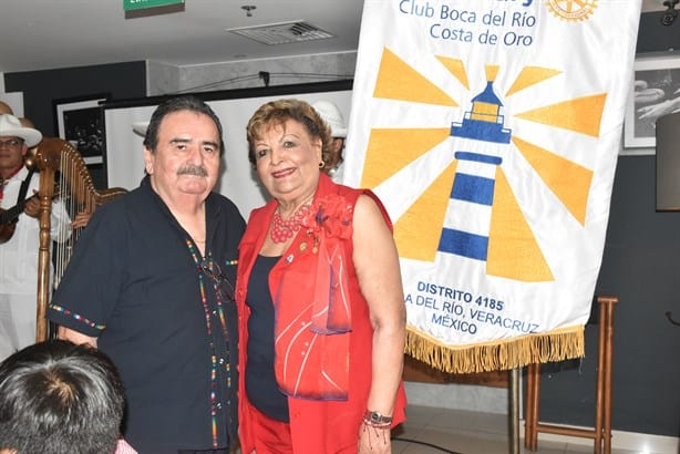 Club Rotario Boca del Río Costa de Oro realiza despedida a jóvenes de intercambio, de Francia