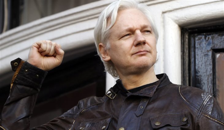 Hicieron posible su libertad: presidente manifiesta felicitación a Julian Assange