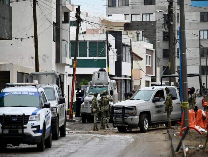 Confirman más de 200 armas aseguradas en departamento cateado en Costa de Oro