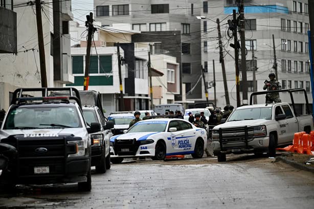 Confirman más de 200 armas aseguradas en departamento cateado en Costa de Oro