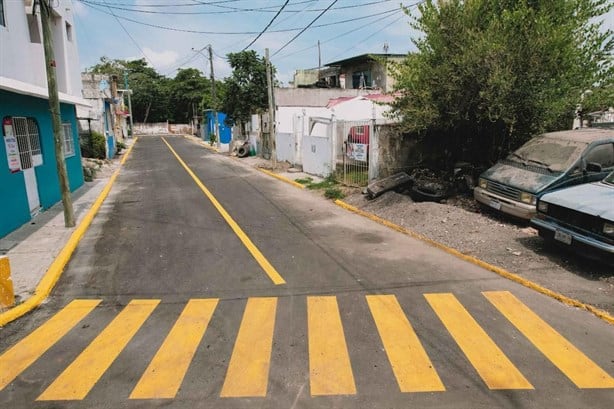 Ayuntamiento de Boca del Río entrega a la población tres calles pavimentadas