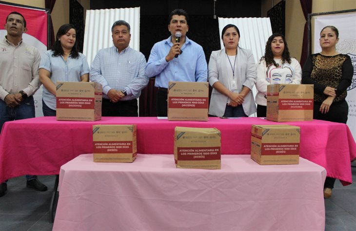 Realizan entrega de apoyos a familias vulnerables en Río Blanco