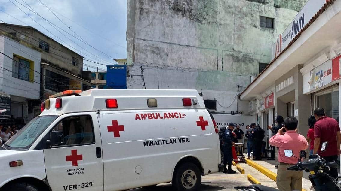 Siguen libres responsables de violento asalto a cuentahabiente en centro de Minatitlán