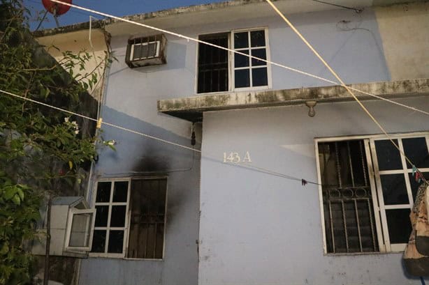 Apoyan DIF y Gobierno de Coatzacoalcos a familia que perdió todo tras incendiarse su vivienda