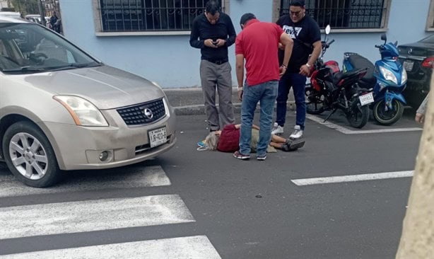 ¡Doble accidente! Abuelitos atropellados por motociclistas en Orizaba