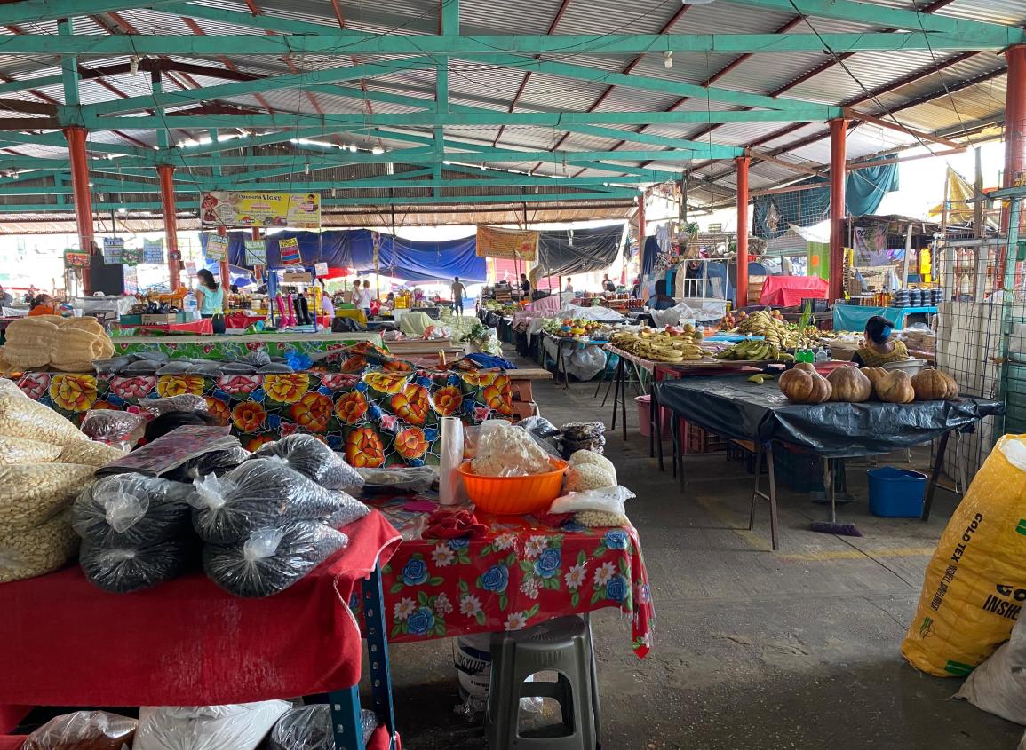 Claman reconciliación y recapacitación a comerciantes desertores de mercado de Minatitlán | VIDEO