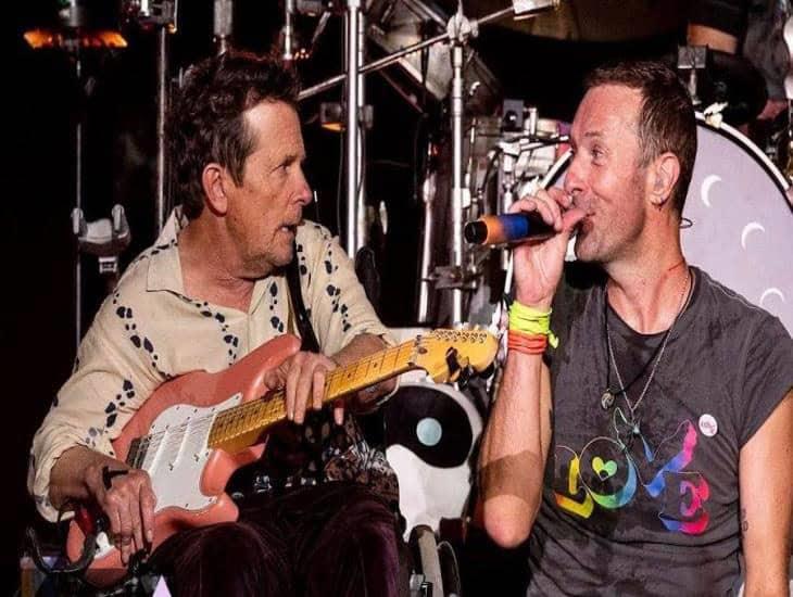 Coldplay comparte escenario con Michael J. Fox en Glastonbury