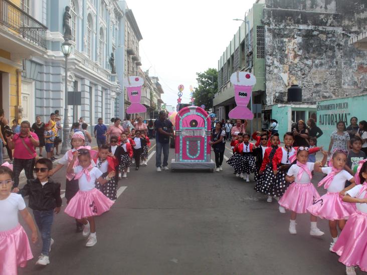 Pequeños dan inicio al Carnaval de Veracruz 2024 con el tradicional desfile de jardines de niños