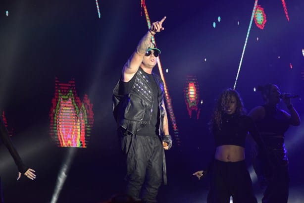 Wisin prende el Carnaval de Veracruz 2024 ¡al ritmo del reggaetón! 