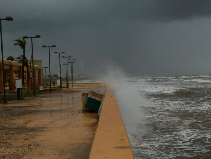 Alerta Azul en el Sur por depresión tropical, piden extremar precauciones
