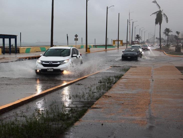Tormenta Tropical Chris toca tierra en Veracruz; anuncian suspensión de clases en 42 municipios