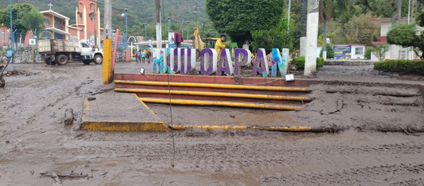 Hasta 600 viviendas afectadas por barrancada en Huiloapan: alcaldesa