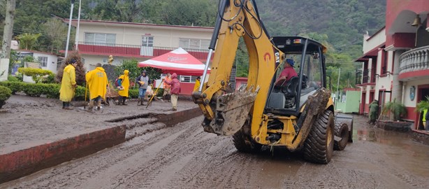 Hasta 600 viviendas afectadas por barrancada en Huiloapan: alcaldesa