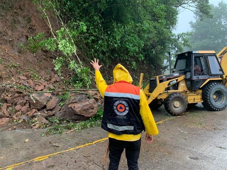 Reportan serias afectaciones por inundaciones en la carretera Misantla-Xalapa 