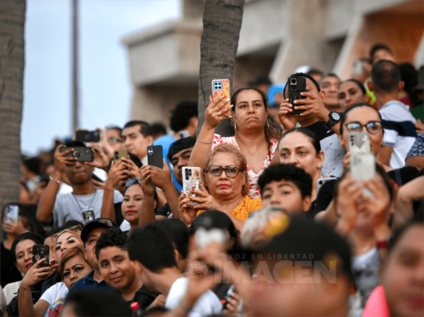 Reúne a miles el segundo gran desfile del Carnaval de Veracruz 2024 | VIDEO