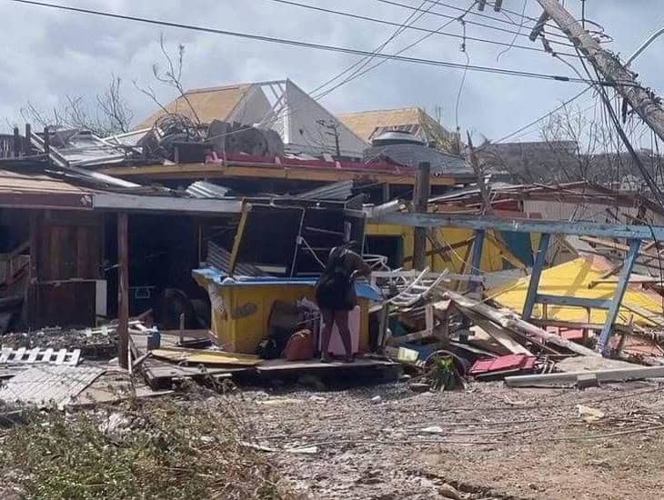En su camino a México, huracán Beryl casi desaparece esta isla en el Caribe, aquí su trayectoria en tiempo real