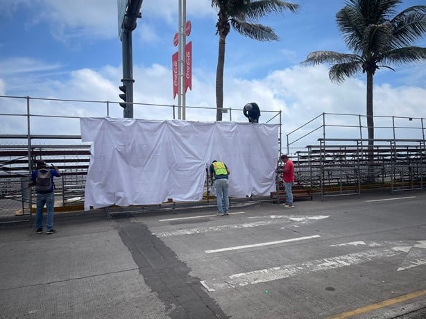 Comienza retiro de malla ciclónica en gradas del Carnaval de Veracruz 2024 | VIDEO