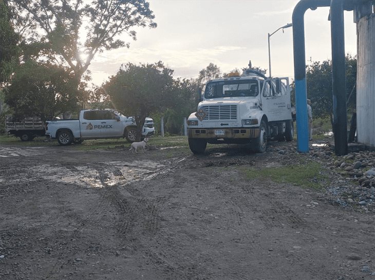 Limpian río Cazones y restablecen bombeo de agua, tras derrame de hidrocarburo 