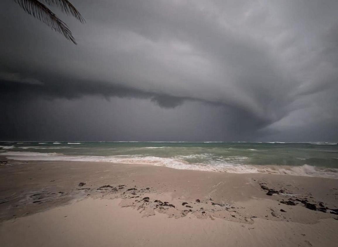 ¡Alerta Roja!: Huracán Beryl impactará en categoría 3 a Quintana Roo | VIDEO