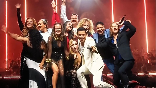 Carlos Rivera celebra 20 años de su victoria en La Academia con emotivo concierto