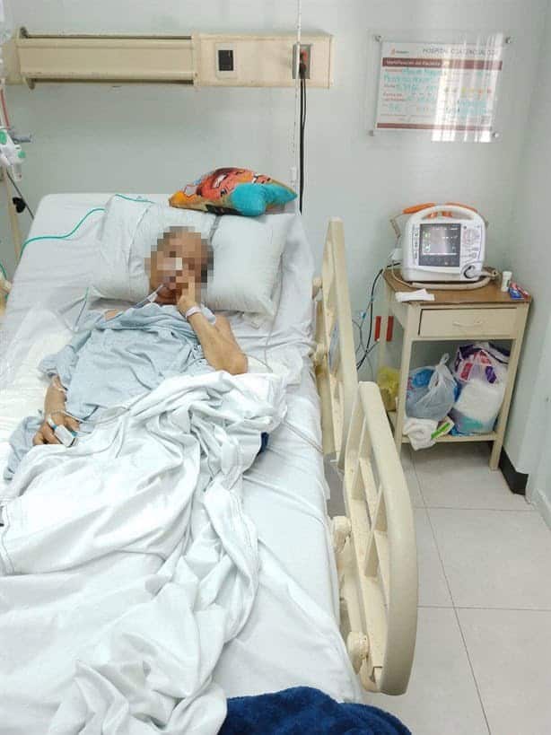 Claman a hospital de Pemex no retirar tratamiento contra el cáncer a doña María